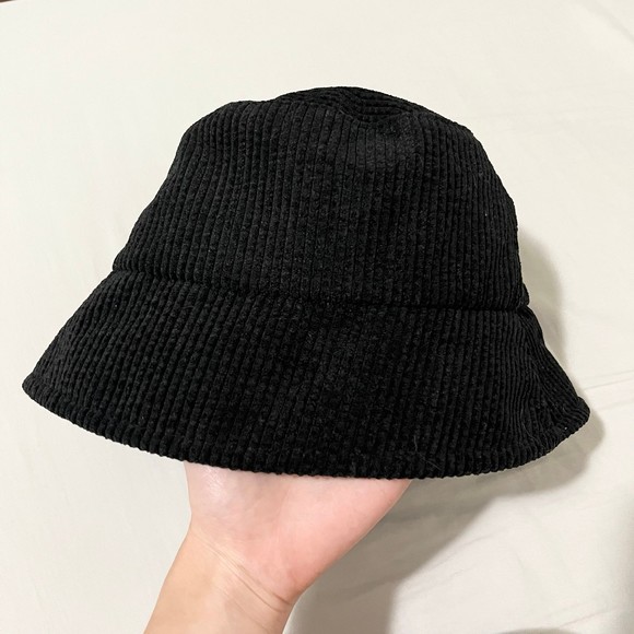 Adika Bucket Hat NWT - Picture 2 of 4